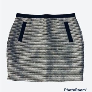 𝅺LOFT Black/White Metallic Cream and Gold TweedStriped Mini Skirt